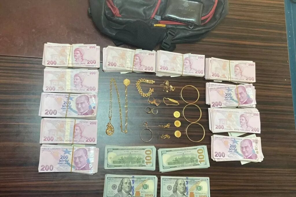 adanada dolandiricilik sebekesi cokertildi bsMdaJRy