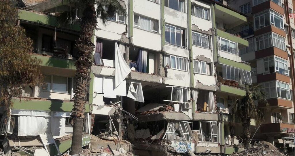 CİMER’e şikayet ettiği binanın enkazında öldü