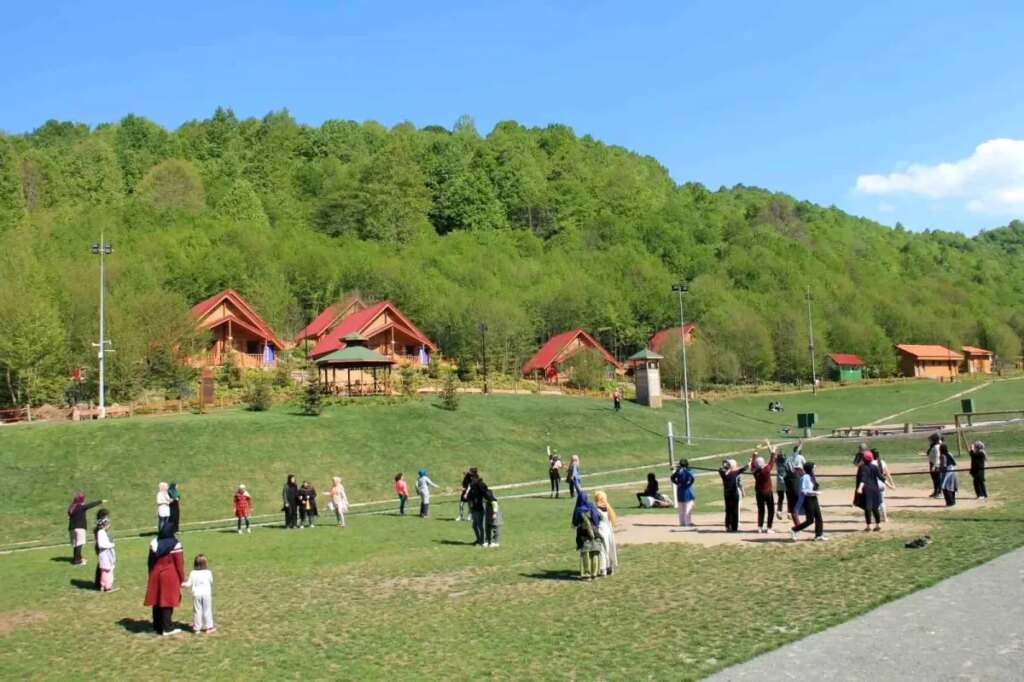 Kocaeli’de Gençlere Doğada Unutulmaz Yaz Kampı