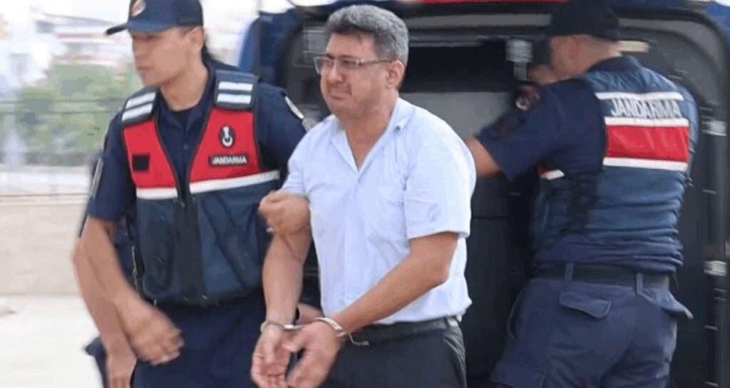 500 TL için kiracısını döverek öldüren öğretmenin evi yandı