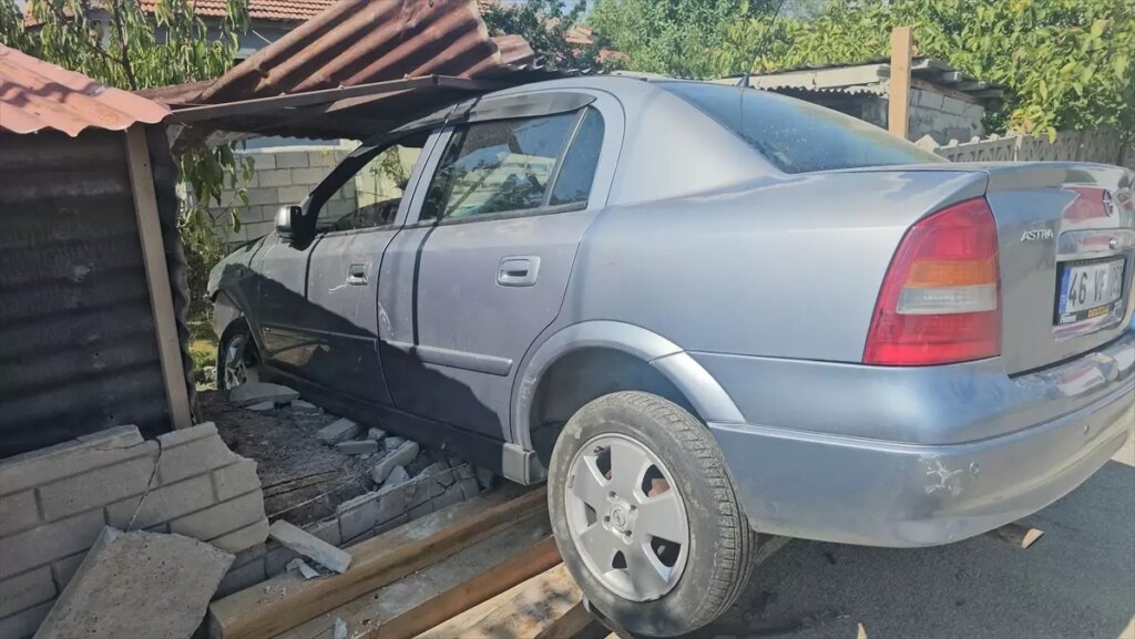 Erzincan’da Kaza: Sürücü Yaralandı