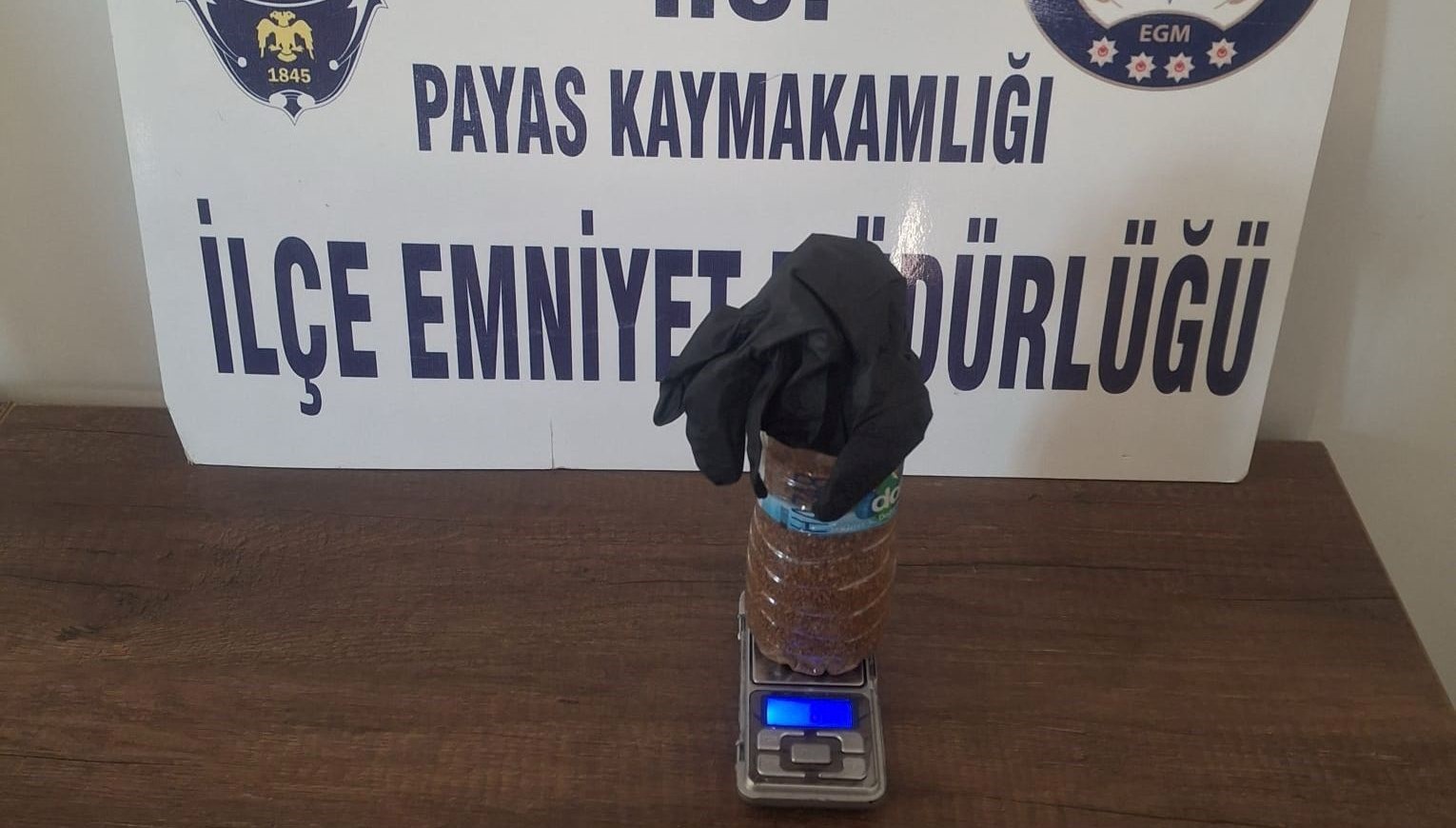 pet siseden uyusturucu cikti eVUuVjab