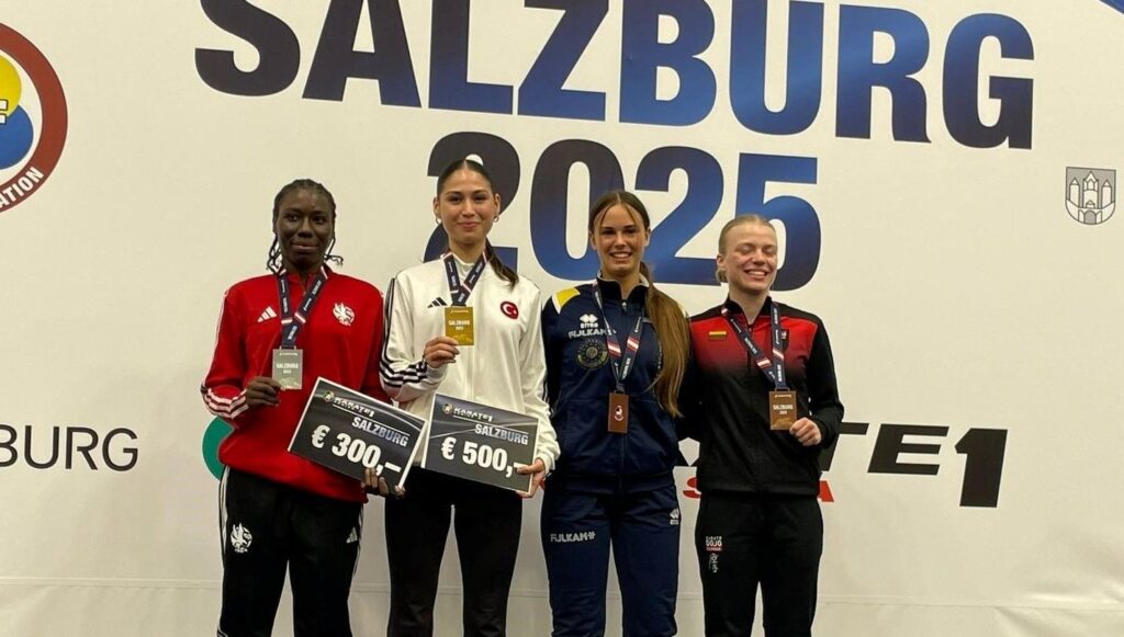 zumra avrupadan sampiyon dondu K9z1P3fA