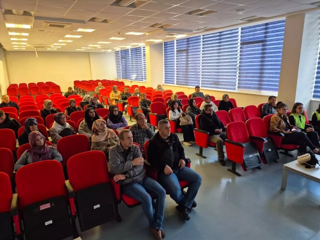 bagimlilik farkindaligi egitimi verildi lbU5zLw7.jpg