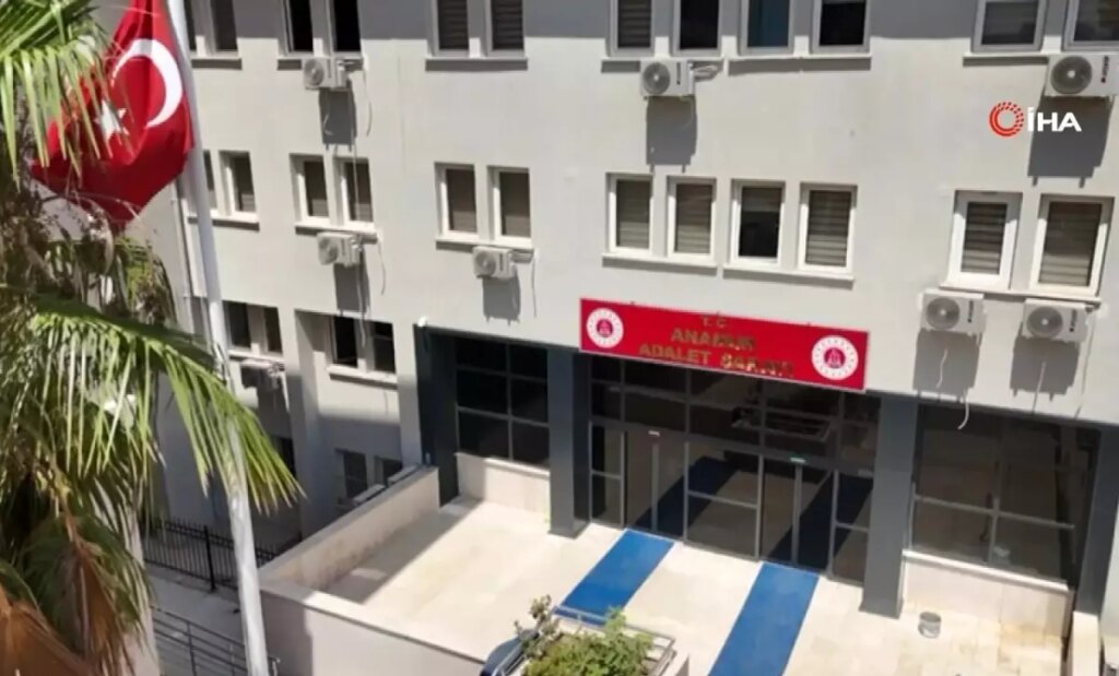 feto korkusuyla 10 milyon lira dolandirildi aetyWXMp.jpg