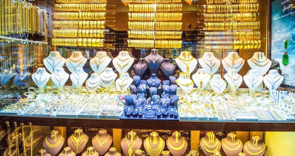 kuyumcularda altin alarmi kuyruklar sokaklara tasti SMJRaU2J.jpg