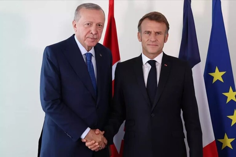 cumhurbaskani-erdogan-g20-zirvesinde-macron-ile-gorustu-iste-masadaki-konular-L5amWQva.jpg