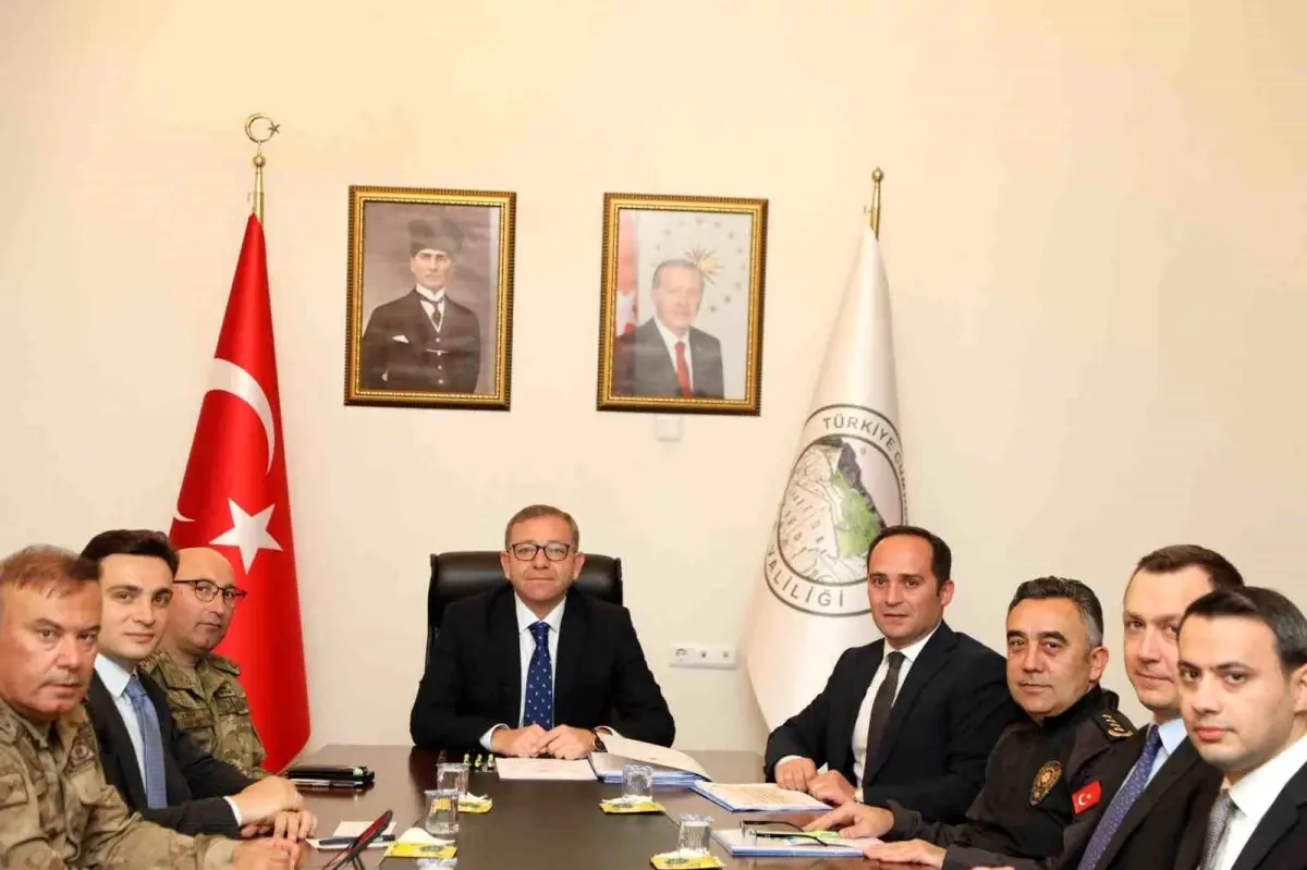 karsta guvenlik toplantisi i4WweJIW.jpg