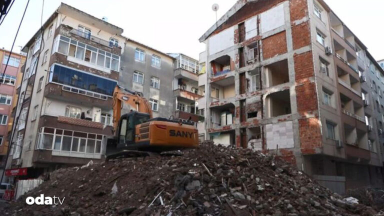 komsu-bina-yikildi-duvari-olmadigi-ortaya-cikti-3wafFlsb.jpg