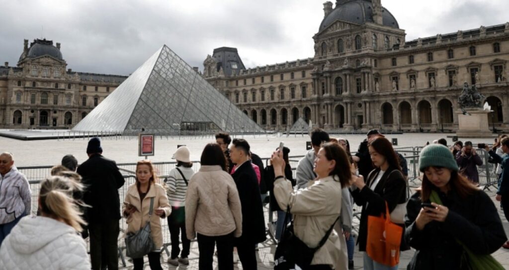 tarihi soygunla baglantili 1 kisi daha tutuklandi x8RlqzVN.jpg