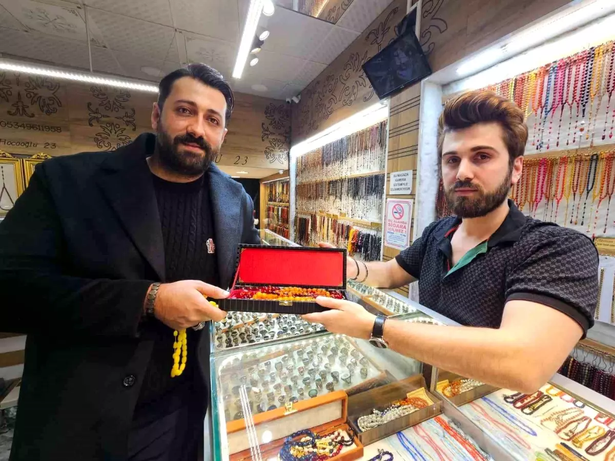 tespih tutkusu yatirima donustu elazigli kuyumcu 16 milyon liralik koleksiyon edindi byDEFgz1.jpg