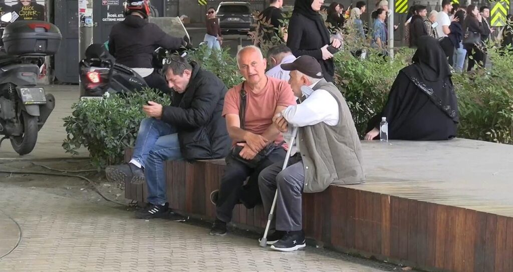 Bayram Sevinci Yerini Endişeye Bıraktı: “Çocuklarımızı Doyuramıyoruz”